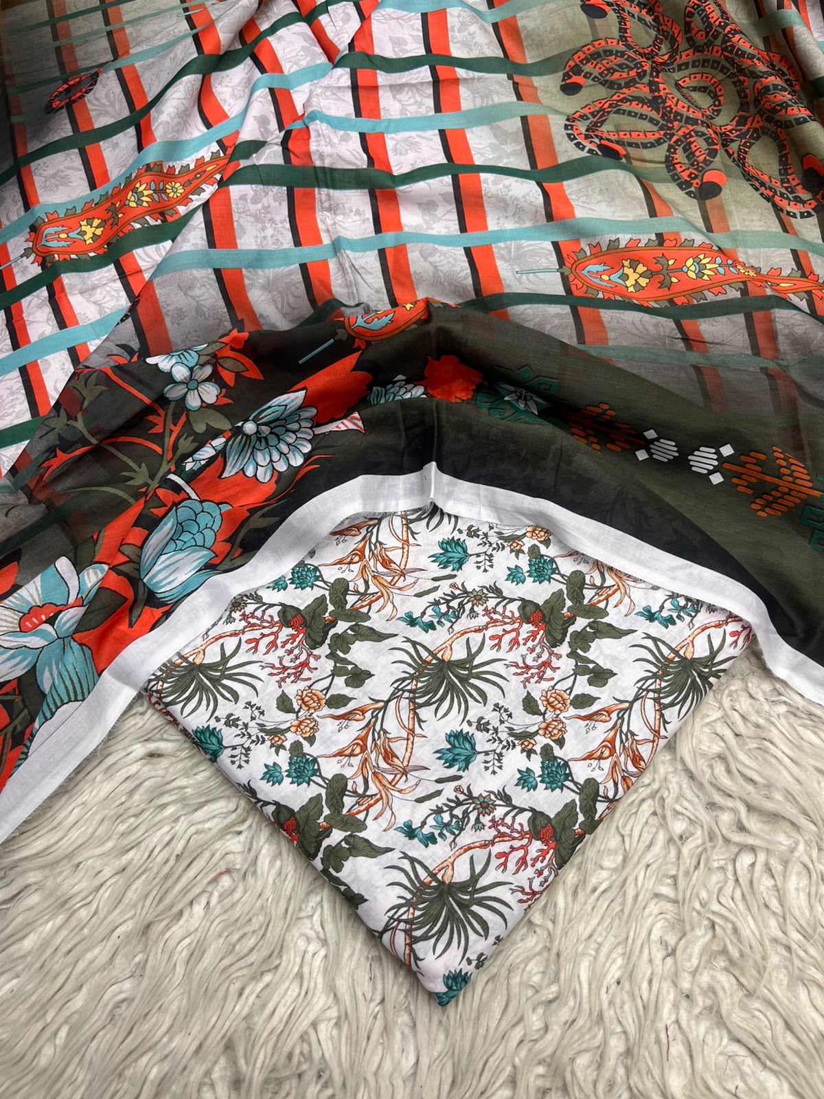 3Pc Same Digital Printed Lawn Suit 15