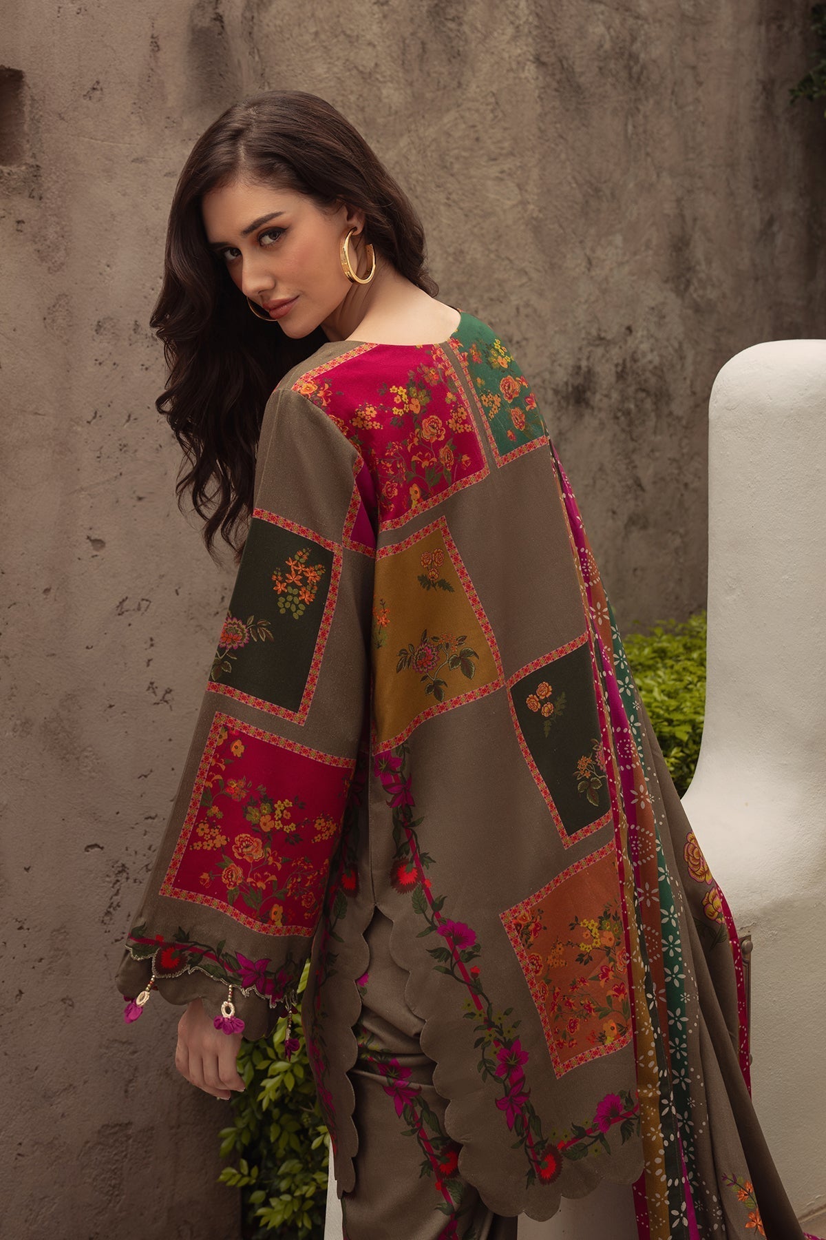 3Pc Carizma Lawn Digital Printed Suit 6205
